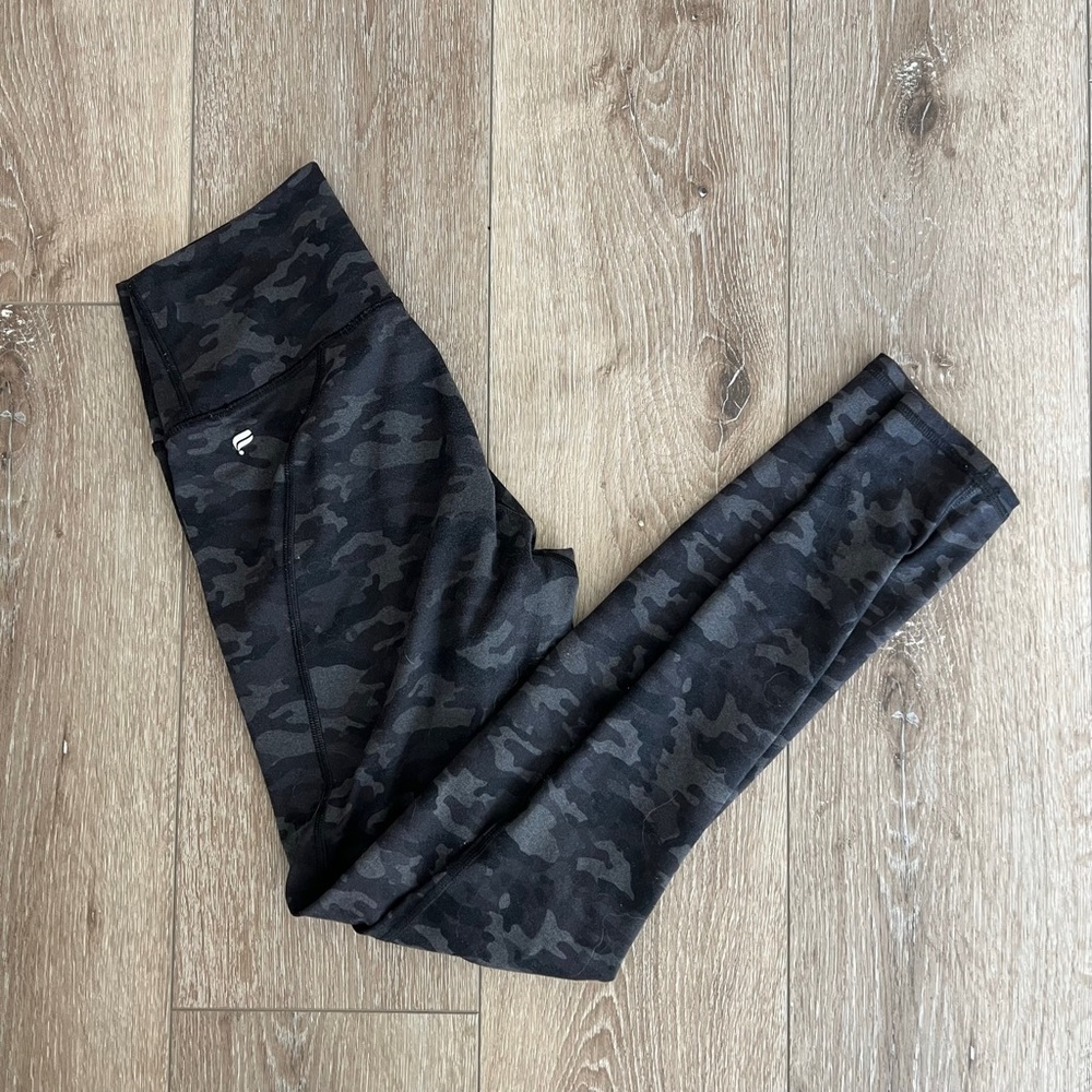 Fabletics Black Camo Leggings sz. XS